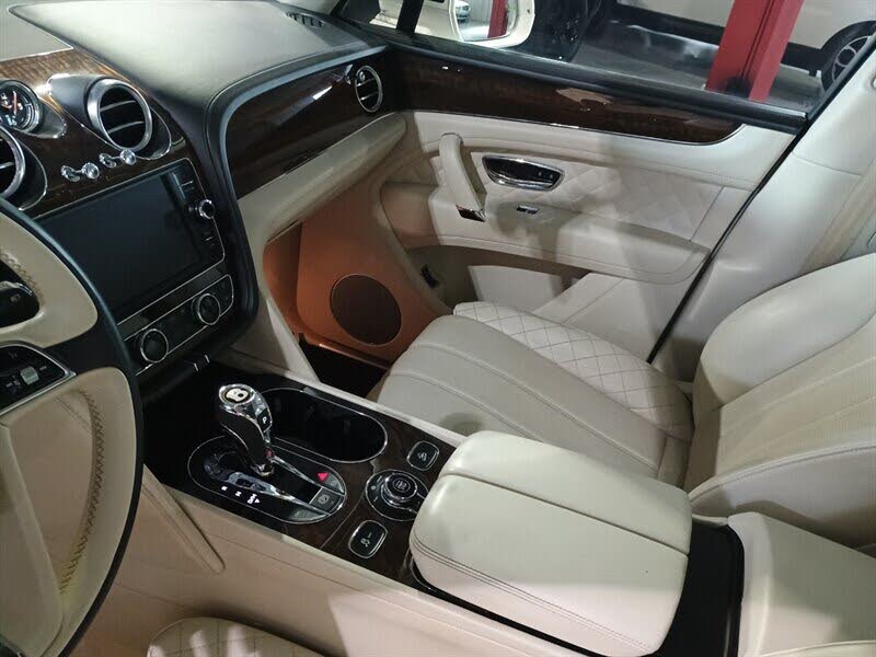 2020 Bentley Bentayga V8 AWD photo 20