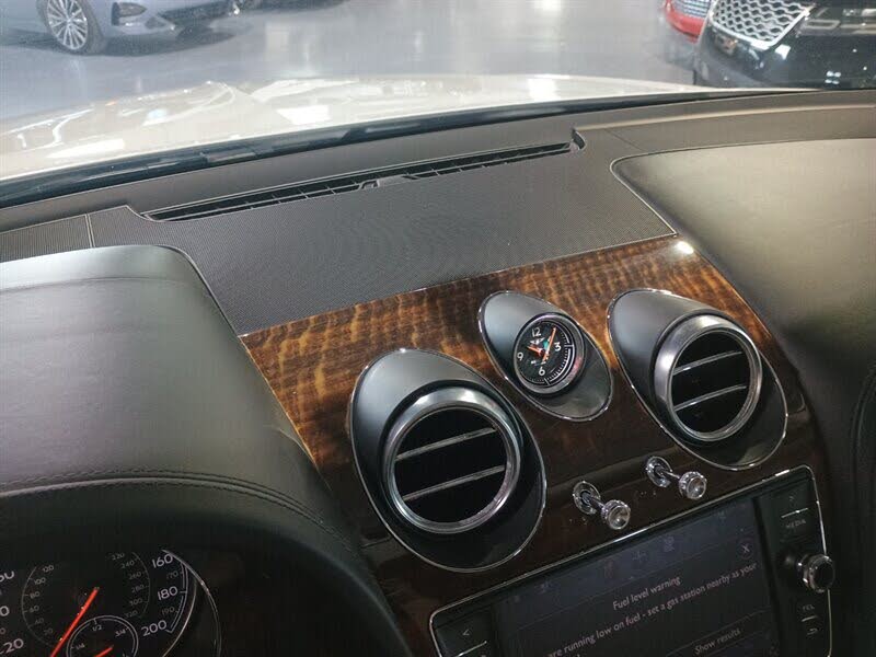 2020 Bentley Bentayga V8 AWD photo 23