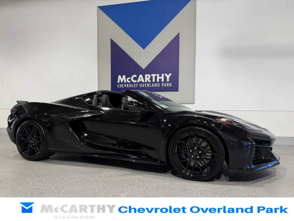 2024 Chevrolet Corvette Z06 1LZ Coupe RWD photo 3