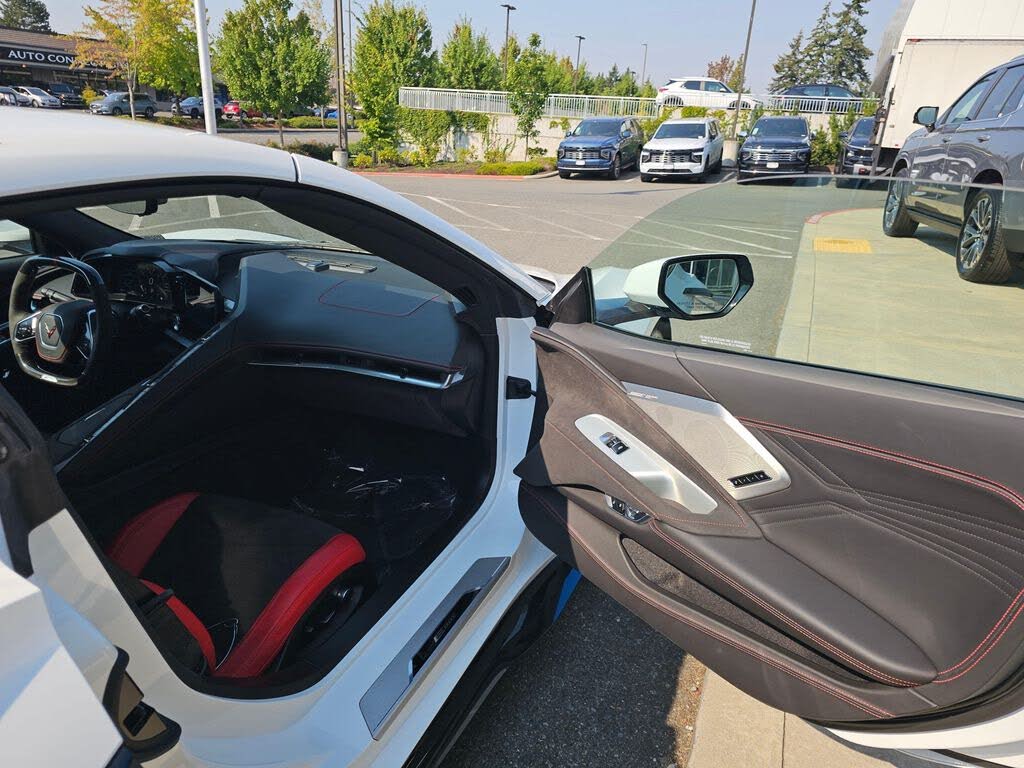 2025 Chevrolet Corvette Z06 3LZ Coupe RWD photo 14