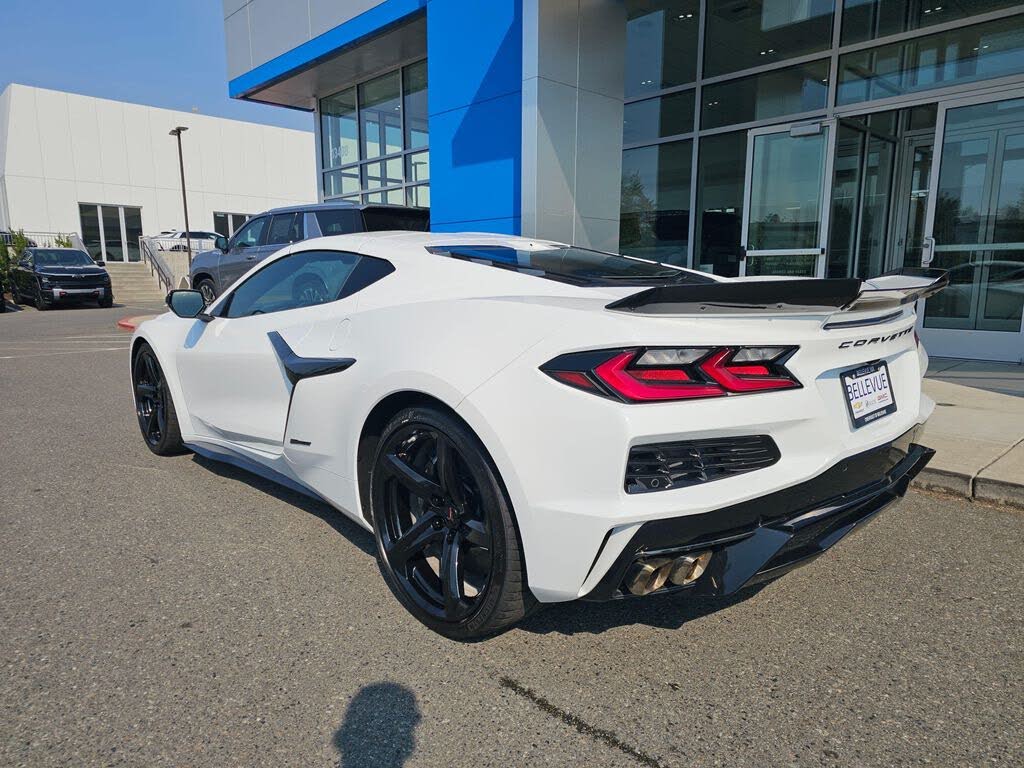 2025 Chevrolet Corvette Z06 3LZ Coupe RWD photo 5