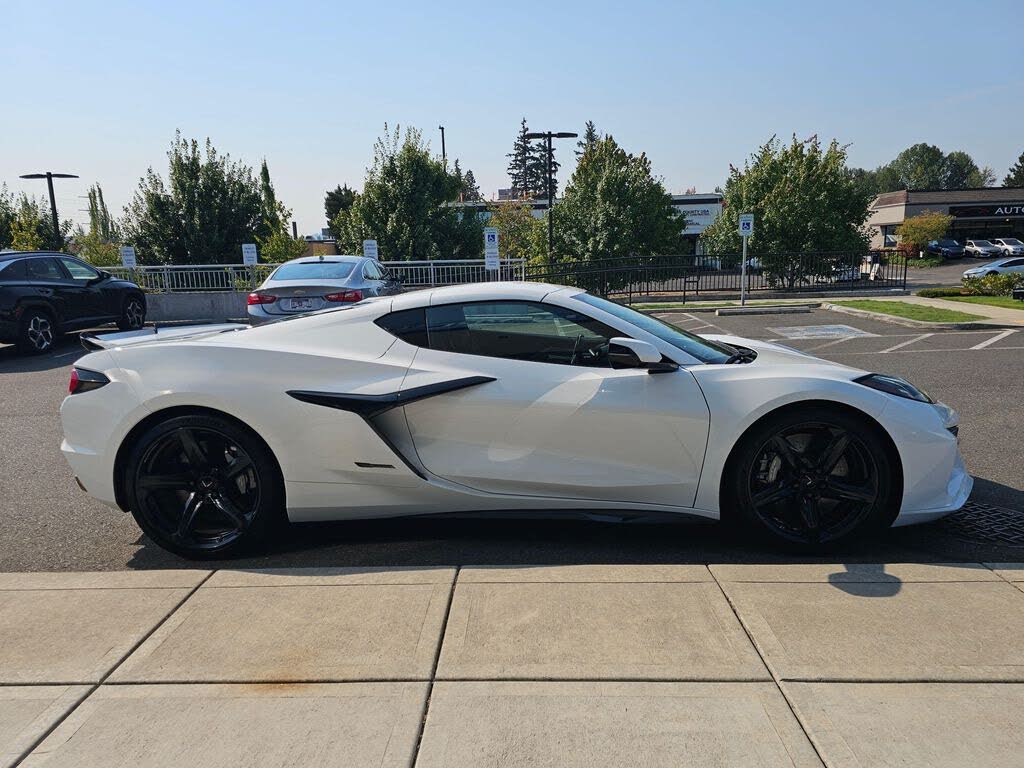 2025 Chevrolet Corvette Z06 3LZ Coupe RWD photo 8