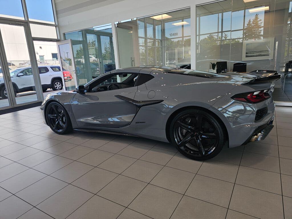 2025 Chevrolet Corvette Z06 3LZ Coupe RWD photo 4