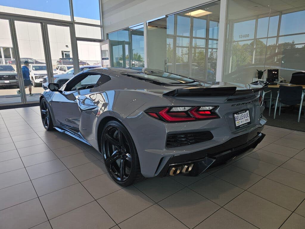 2025 Chevrolet Corvette Z06 3LZ Coupe RWD photo 5
