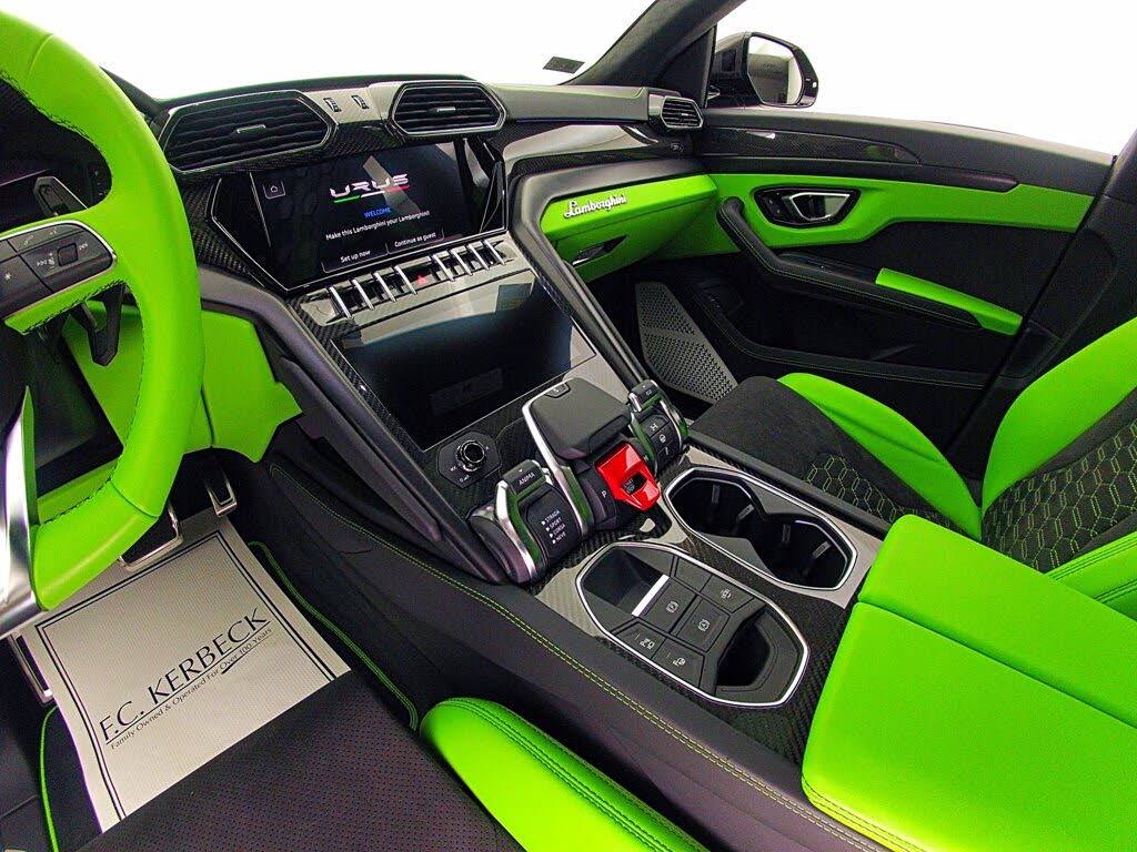 2022 Lamborghini Urus AWD photo 20