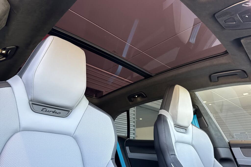2026 Porsche Cayenne Turbo GT AWD photo 17