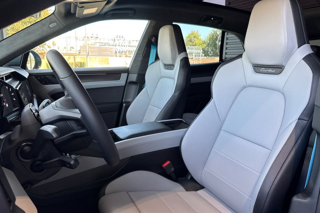 2026 Porsche Cayenne Turbo GT AWD photo 5