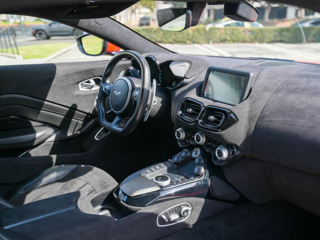 2020 Aston Martin Vantage RWD photo 13