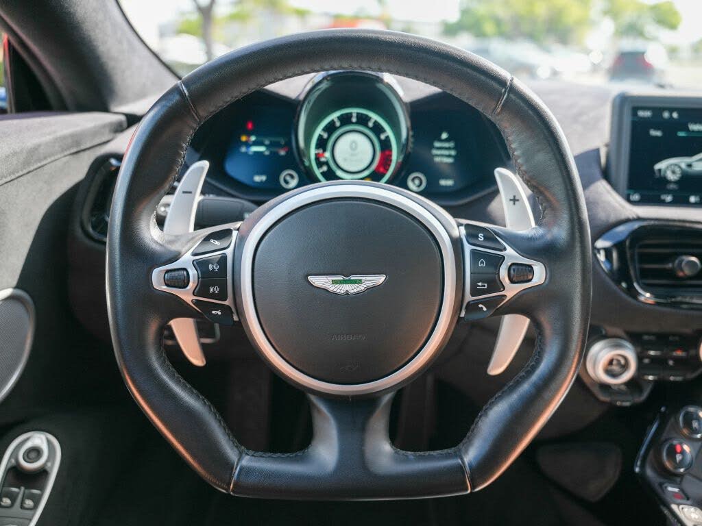 2020 Aston Martin Vantage RWD photo 6