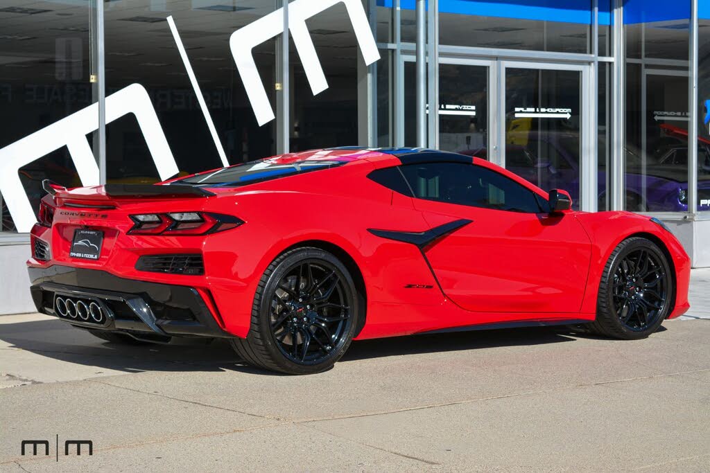 2024 Chevrolet Corvette Z06 1LZ Coupe RWD photo 6