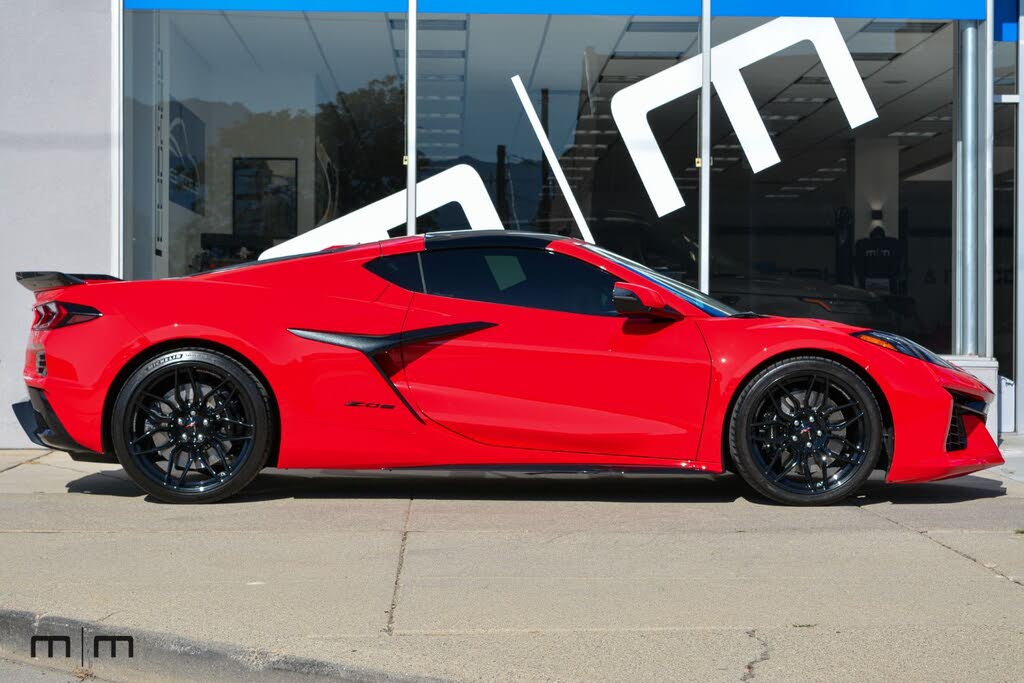 2024 Chevrolet Corvette Z06 1LZ Coupe RWD photo 7