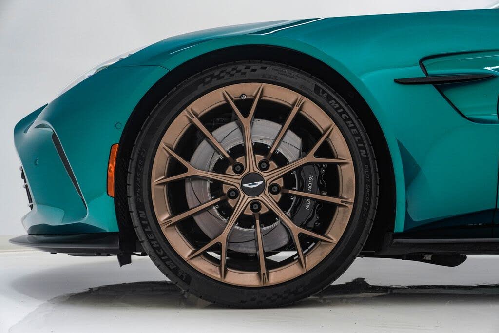 2025 Aston Martin Vantage Coupe RWD photo 15