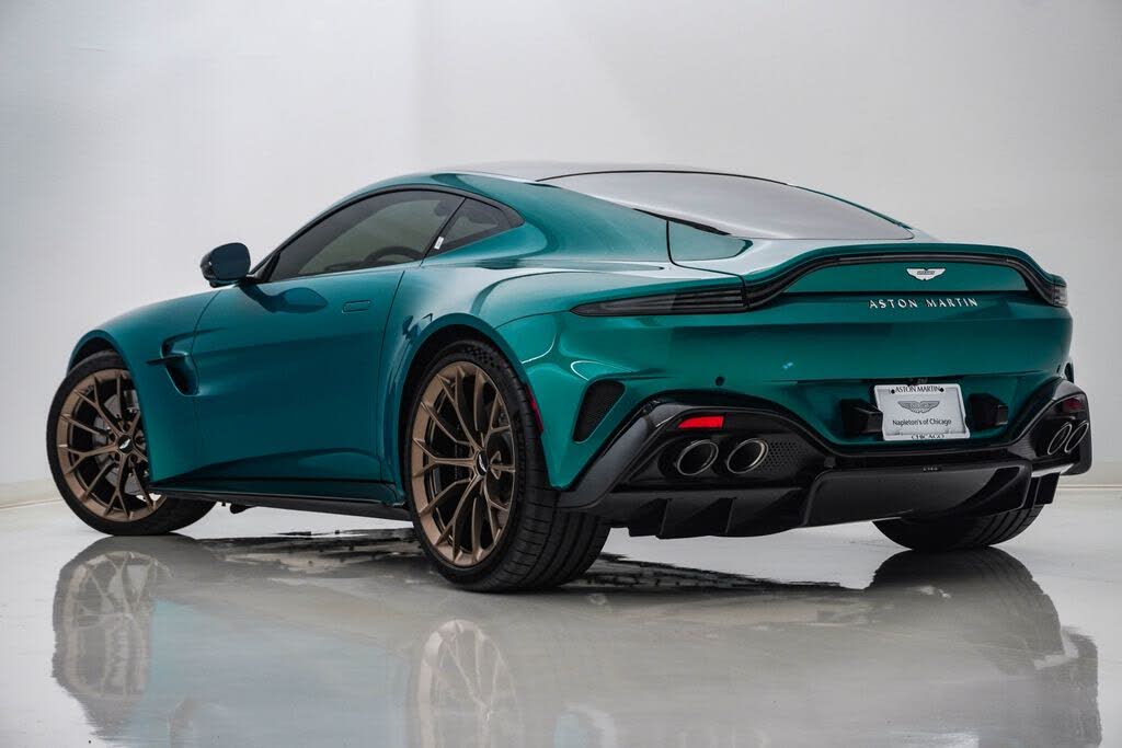 2025 Aston Martin Vantage Coupe RWD photo 8