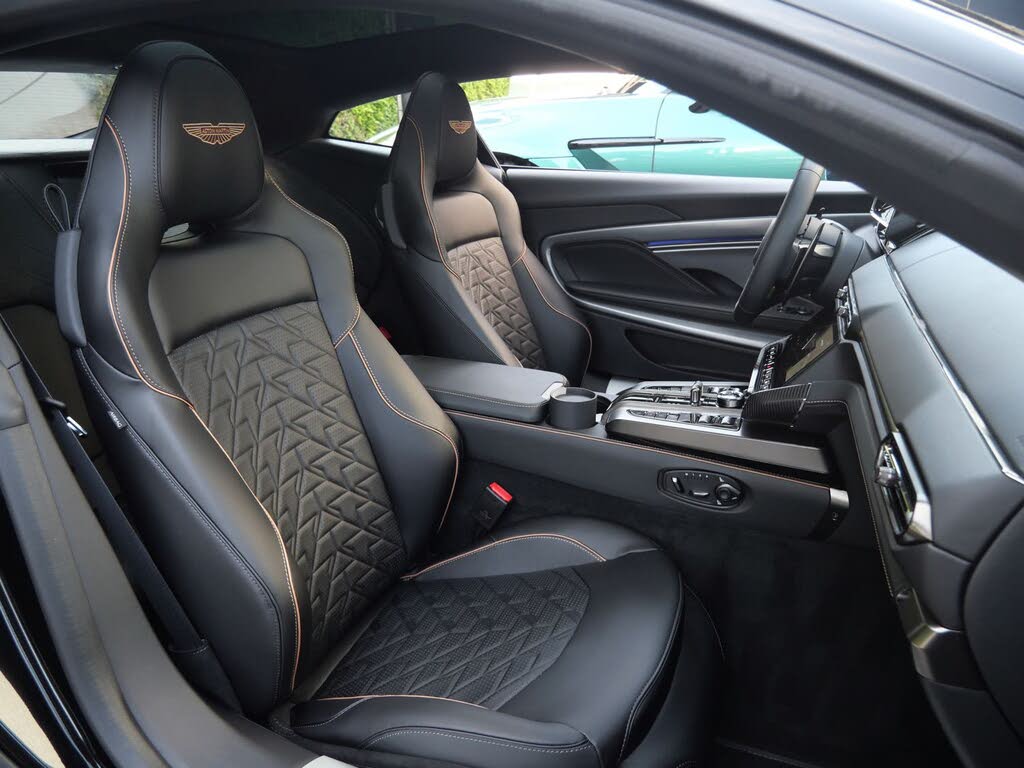 2027 Aston Martin Vanquish Coupe RWD photo 11