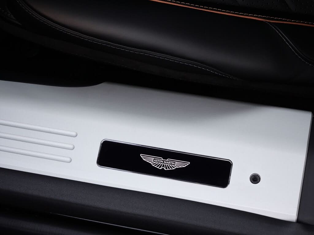 2027 Aston Martin Vanquish Coupe RWD photo 19