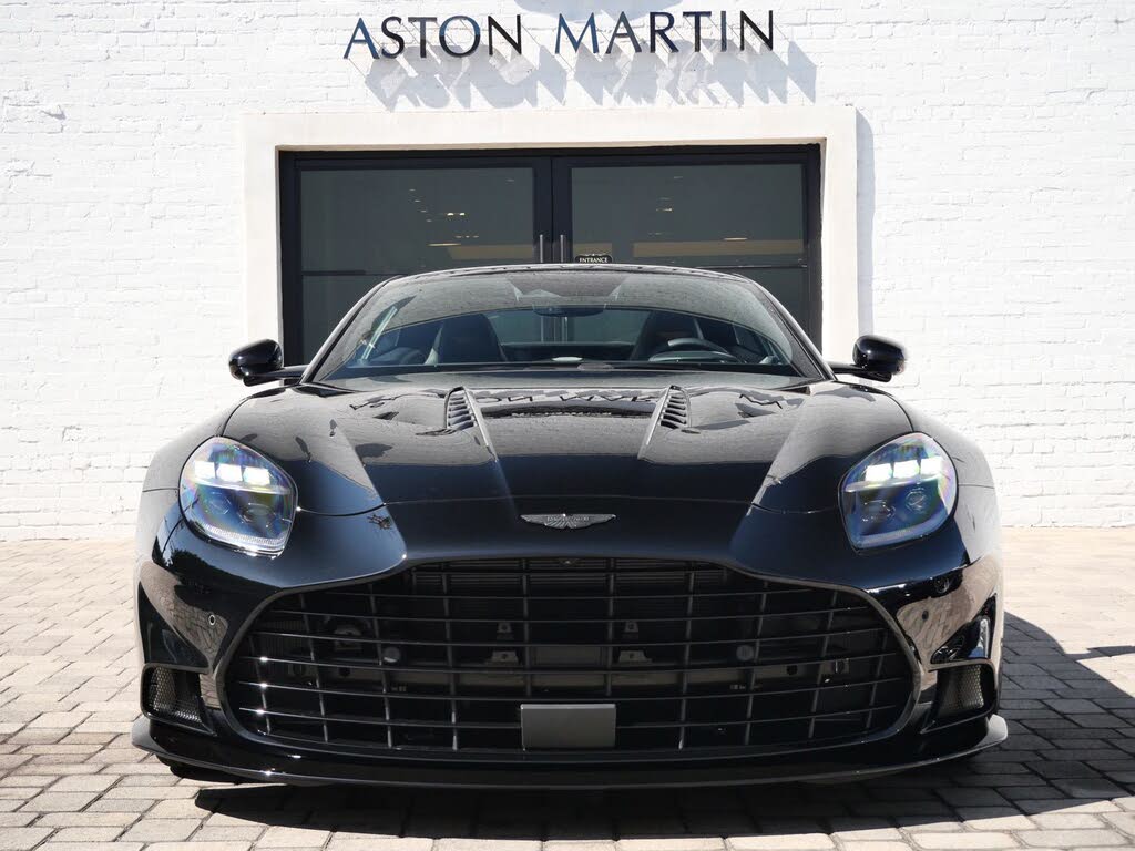 2027 Aston Martin Vanquish Coupe RWD photo 7