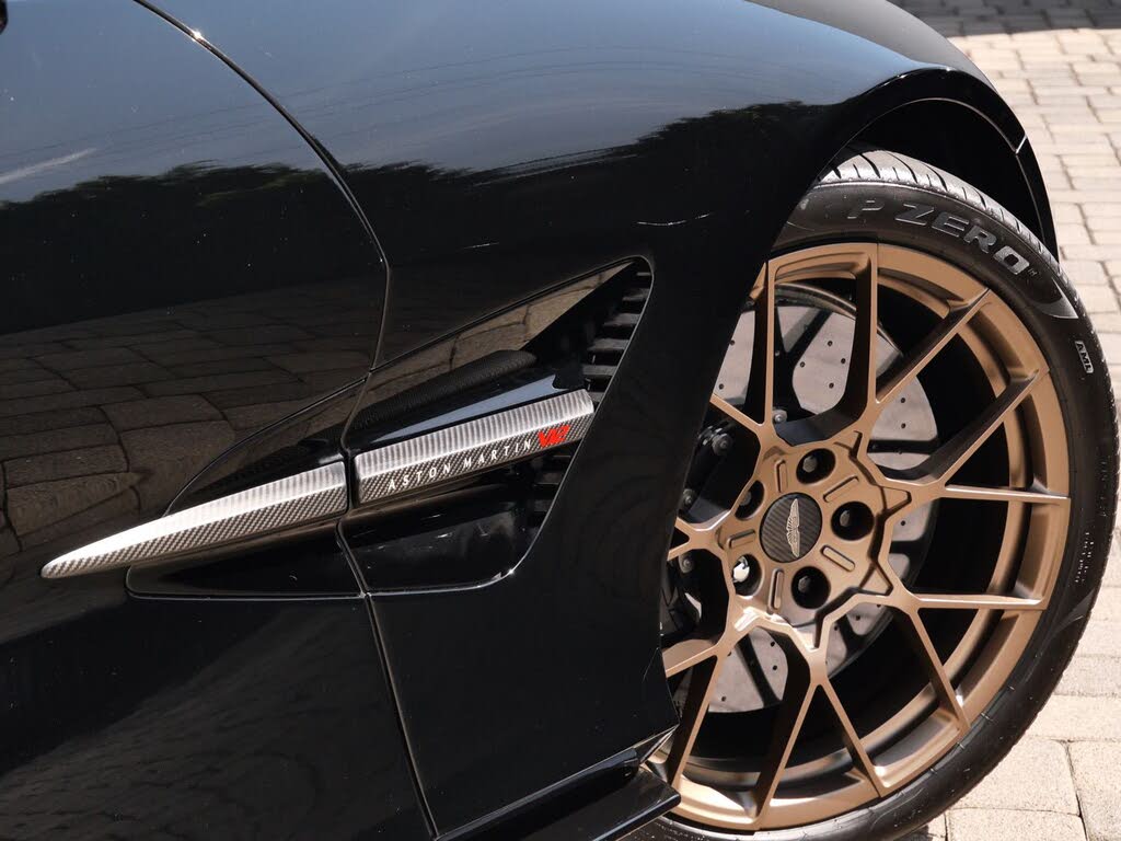 2027 Aston Martin Vanquish Coupe RWD photo 9