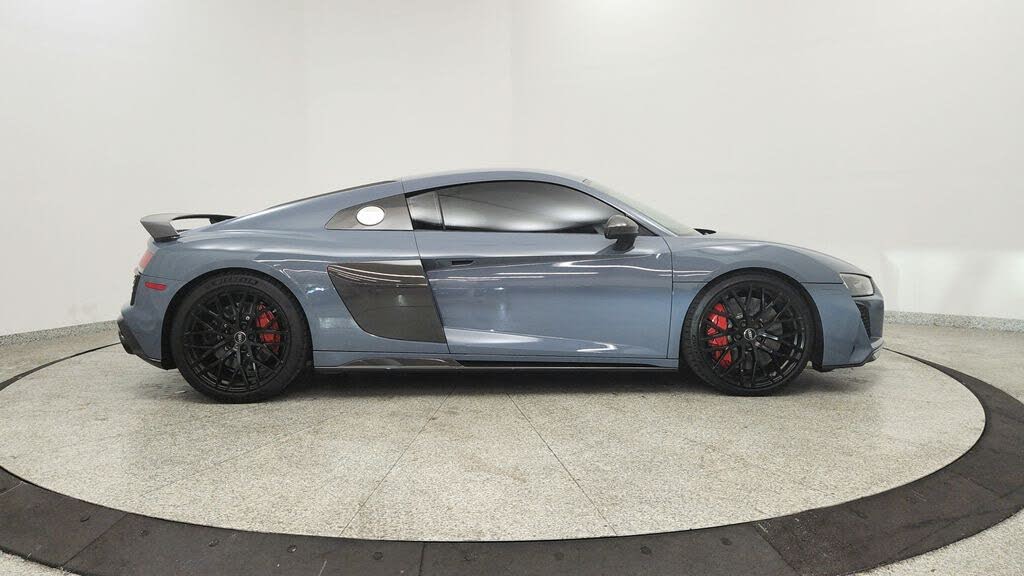 2020 Audi R8 quattro V10 Performance Coupe AWD photo 6 of 24