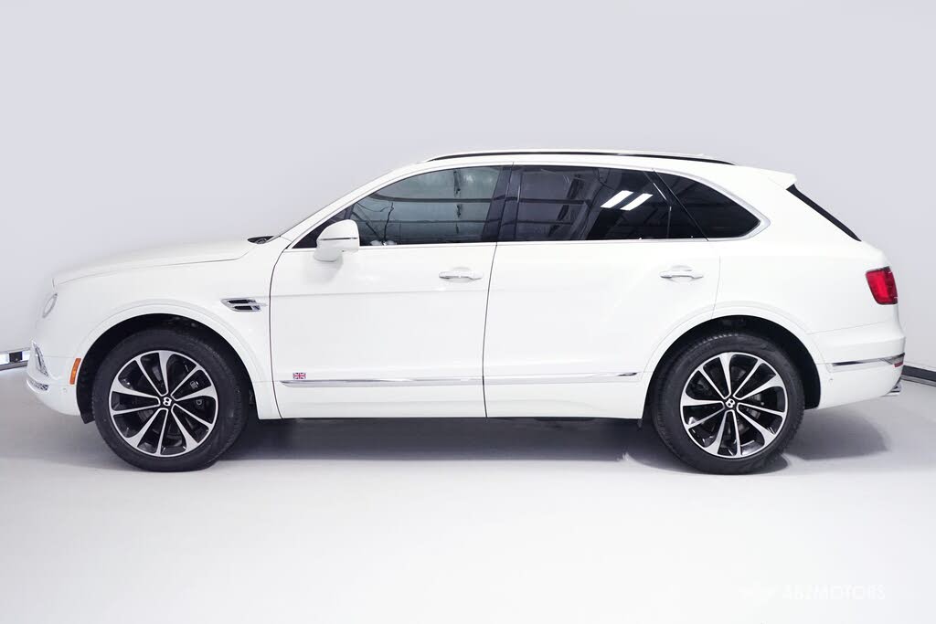 2017 Bentley Bentayga W12 AWD photo 4