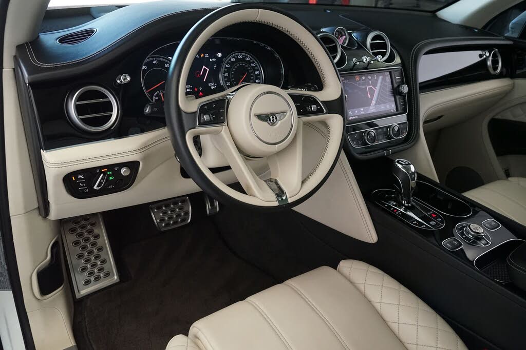 2017 Bentley Bentayga W12 AWD photo 7