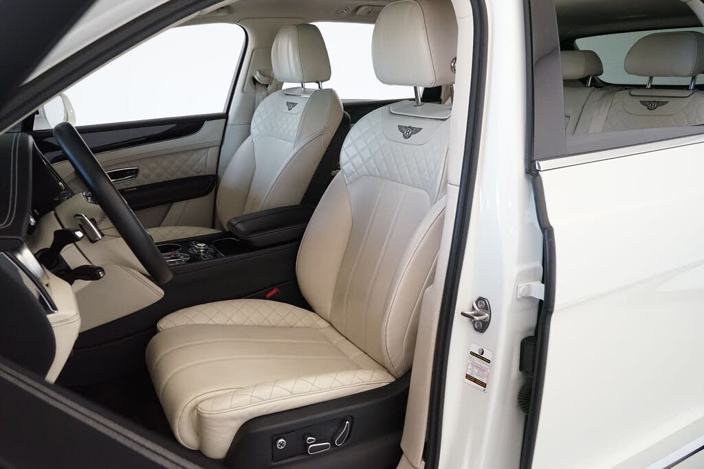2017 Bentley Bentayga W12 AWD photo 8