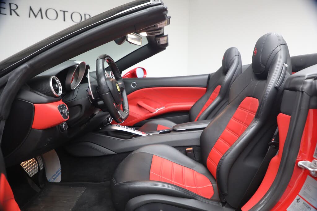 2017 Ferrari California T Roadster photo 14