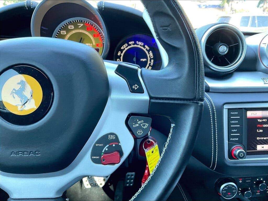 2016 Ferrari California T Roadster photo 11