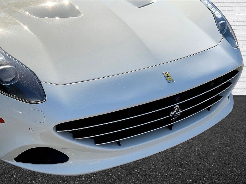 2016 Ferrari California T Roadster photo 22