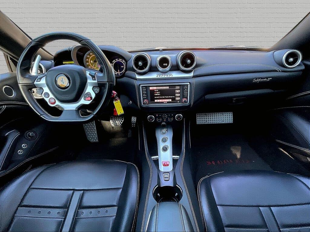 2016 Ferrari California T Roadster photo 7