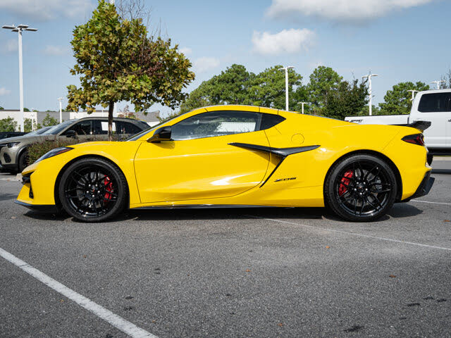 2026 Chevrolet Corvette Z06 1LZ Coupe RWD photo 7