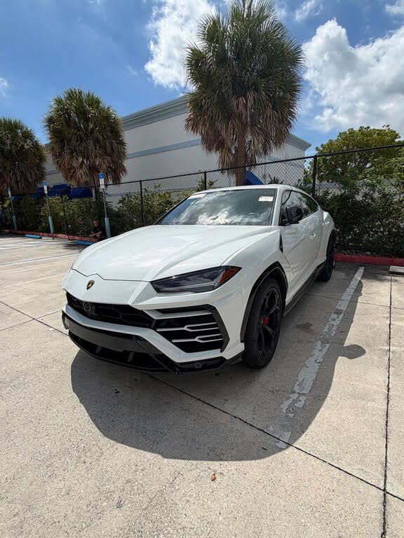 2021 Lamborghini Urus AWD