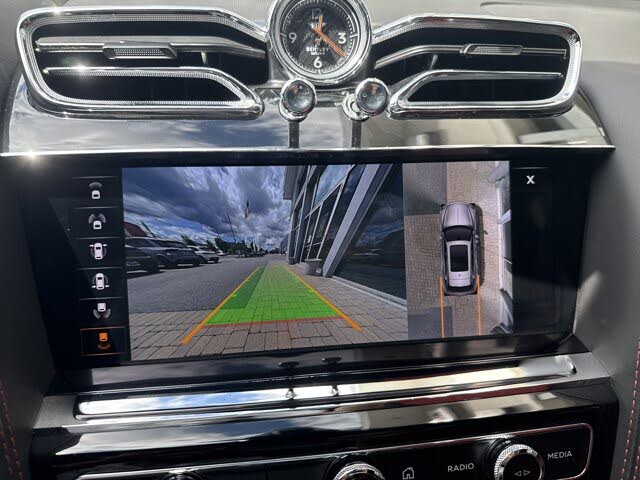2022 Bentley Bentayga V8 AWD photo 24