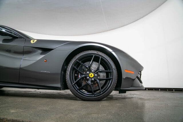 2015 Ferrari F12 Berlinetta Coupe photo 11