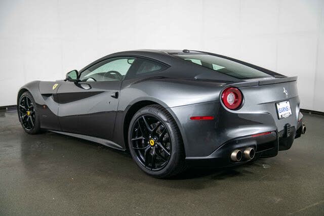 2015 Ferrari F12 Berlinetta Coupe photo 6