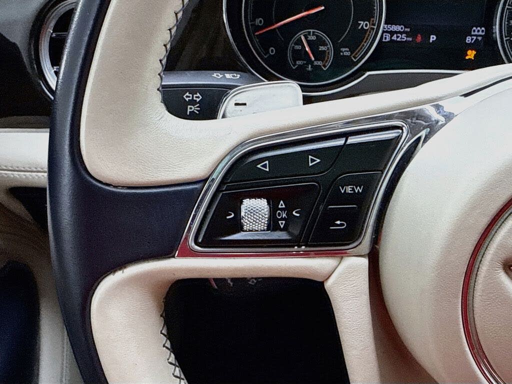 2019 Bentley Bentayga V8 AWD photo 11