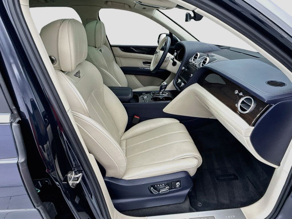 2019 Bentley Bentayga V8 AWD photo 19