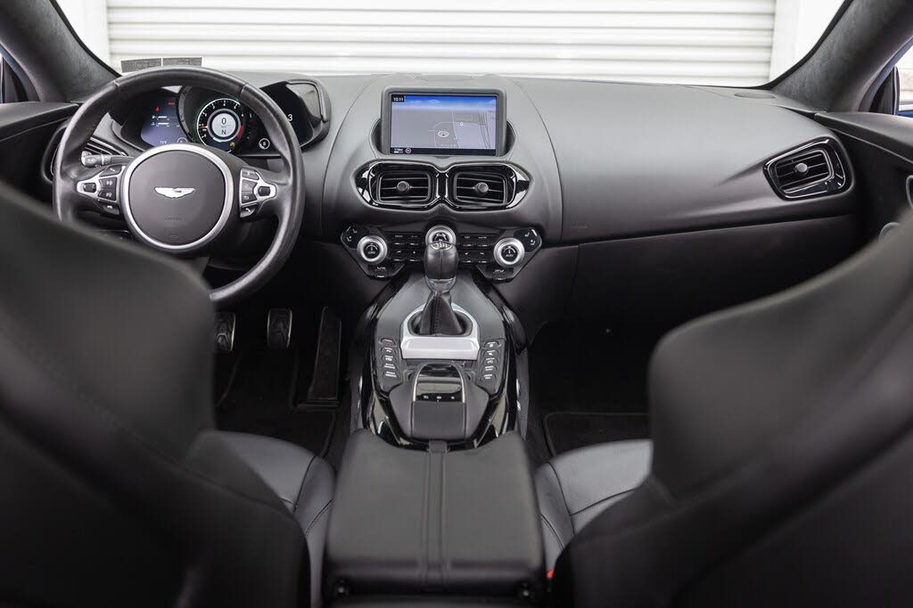2021 Aston Martin Vantage Coupe RWD photo 6