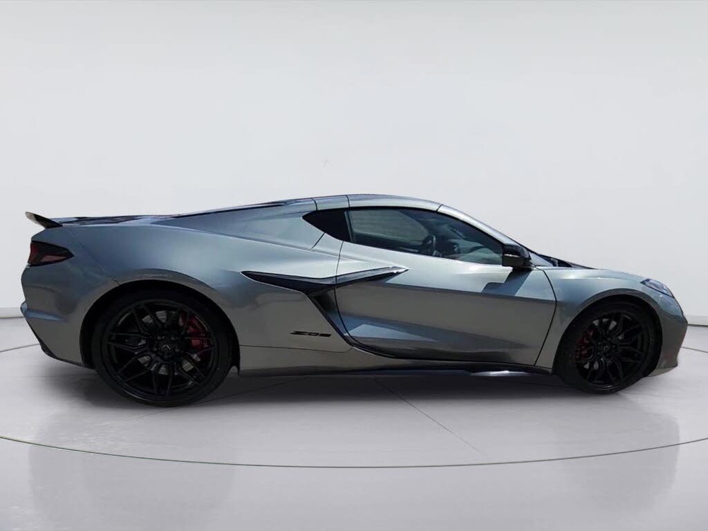 2024 Chevrolet Corvette Z06 2LZ Coupe RWD photo 9