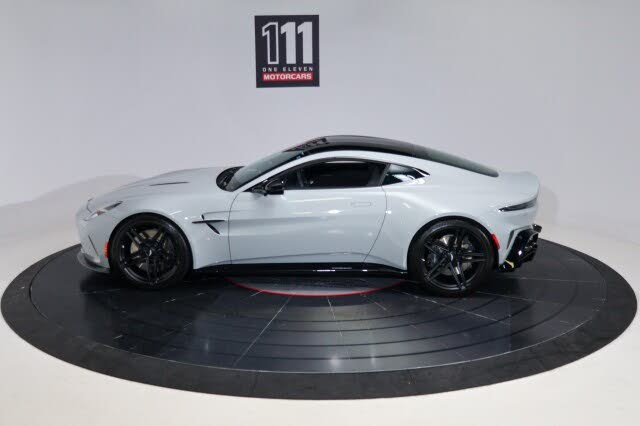 2025 Aston Martin Vantage Coupe RWD photo 13