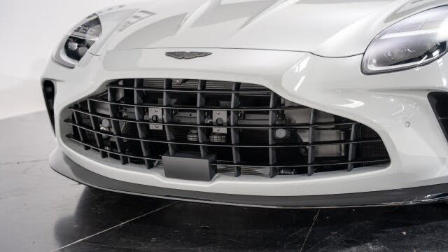 2025 Aston Martin Vantage Coupe RWD photo 17