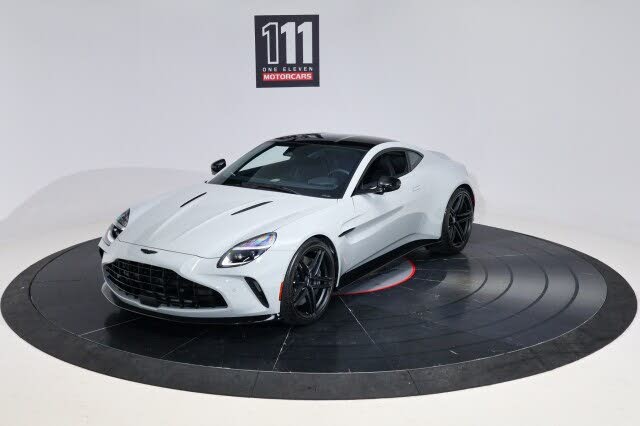 2025 Aston Martin Vantage Coupe RWD photo 3