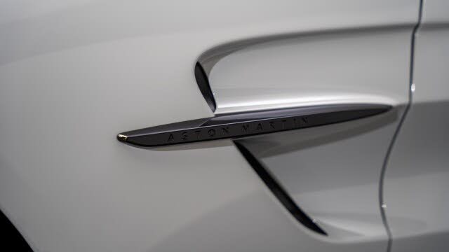 2025 Aston Martin Vantage Coupe RWD photo 21