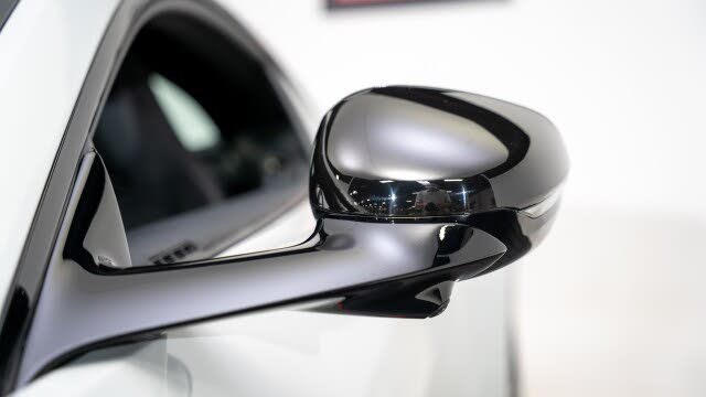 2025 Aston Martin Vantage Coupe RWD photo 22