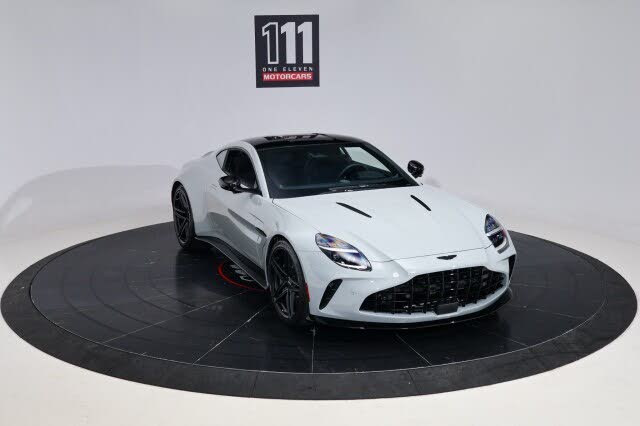 2025 Aston Martin Vantage Coupe RWD photo 5