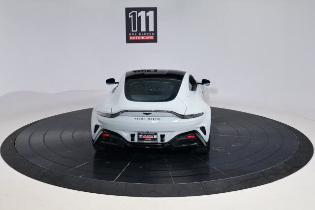2025 Aston Martin Vantage Coupe RWD photo 10
