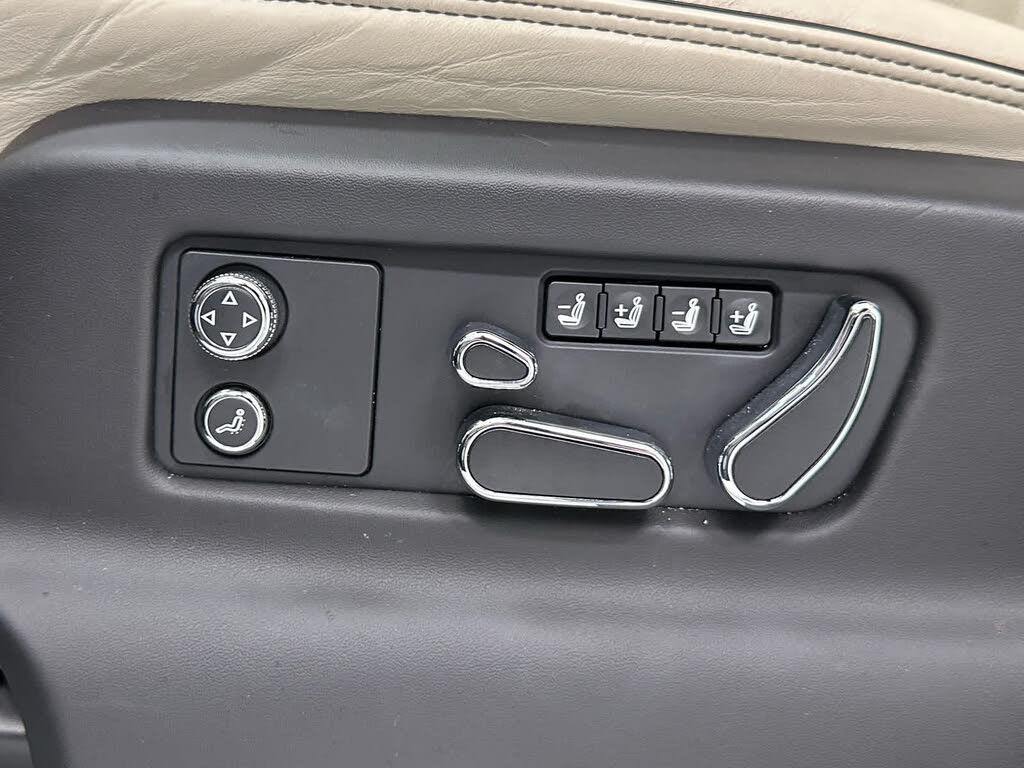 2023 Bentley Bentayga V8 AWD photo 12
