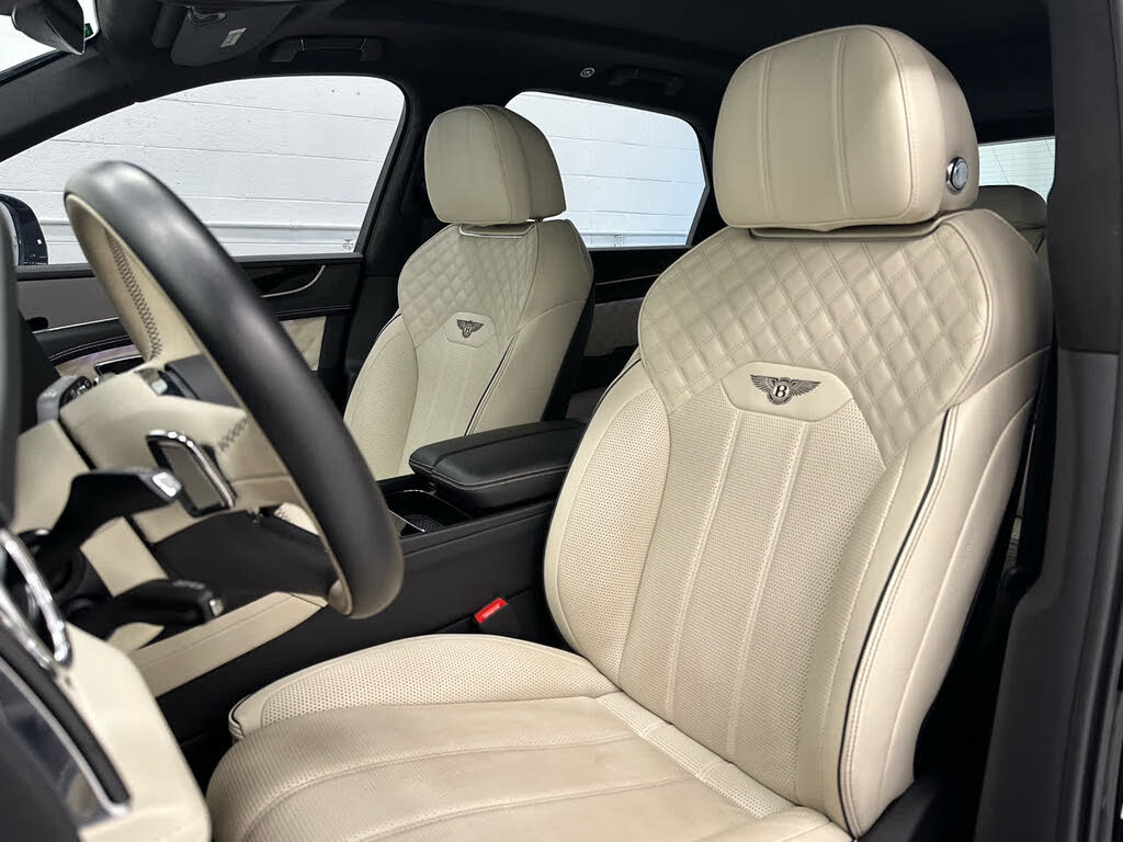 2023 Bentley Bentayga V8 AWD photo 13
