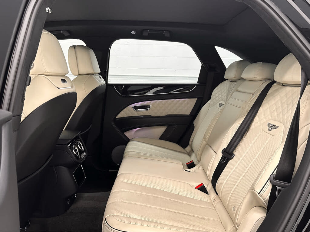 2023 Bentley Bentayga V8 AWD photo 15