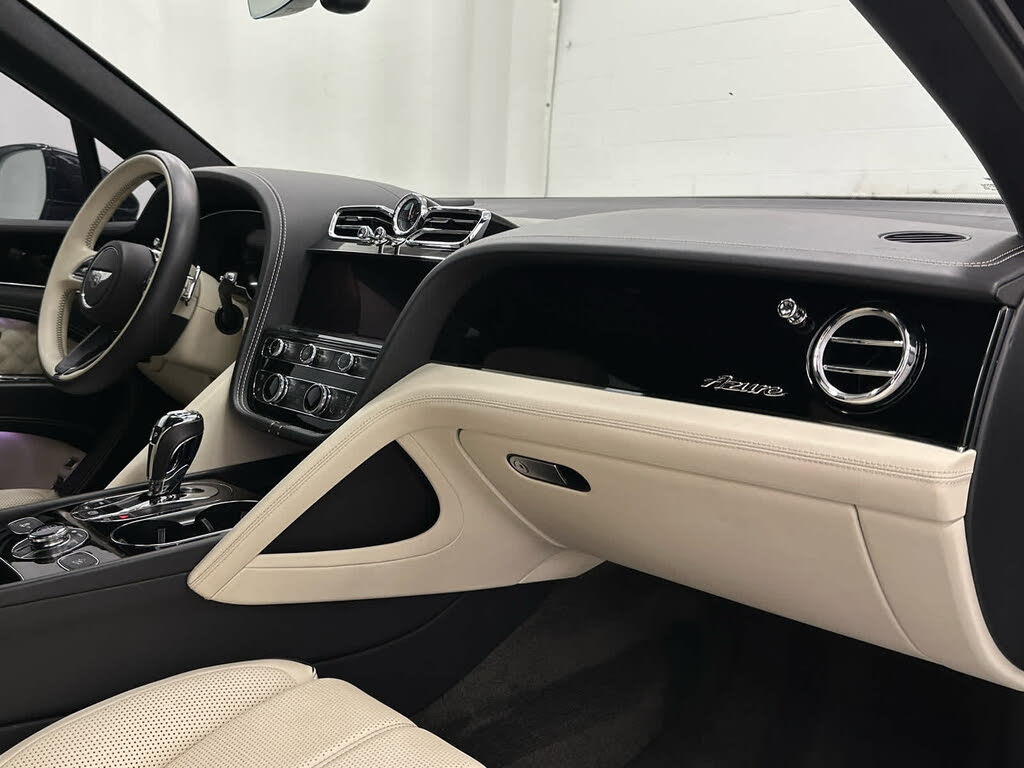 2023 Bentley Bentayga V8 AWD photo 17