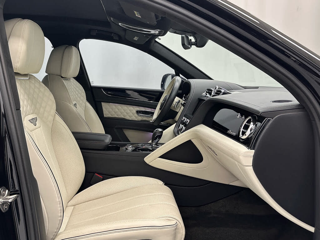 2023 Bentley Bentayga V8 AWD photo 18